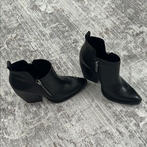 Gianni Bini Black Ankle Boots
